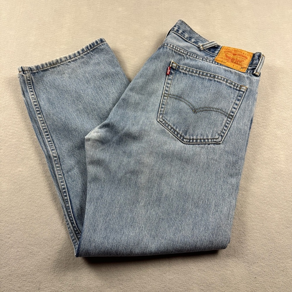 Levi's Men's 505 Straight Medium Wash Blue Jeans Sz 38x29 Distressed Workwear